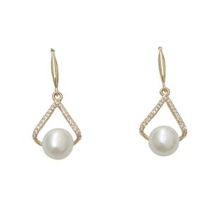 Pearl with triangle