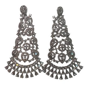 Pine-Style Zircon Earrings