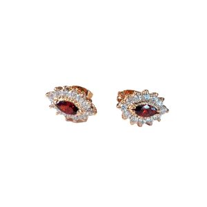 Oval cut ruby