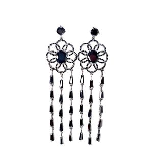 Rose in Black pearls